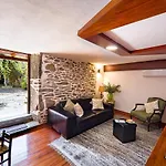 בית נופש Dos Cedros Pereira (Braganca)