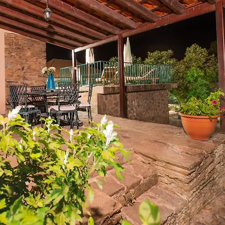 Dos Cedros Hébergement de vacances