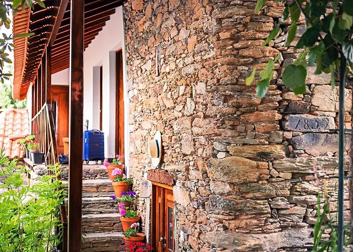 Dos Cedros Ferienhaus Pereira (Braganca)